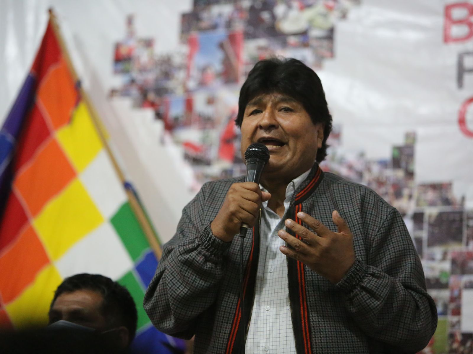 Evo Morales Anunci Su Candidatura Presidencial Para El Resaltador