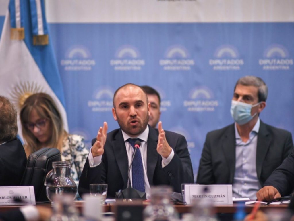 Martín Guzmán presentando el Presupuesto 2022 en la Cámara de Diputados.
