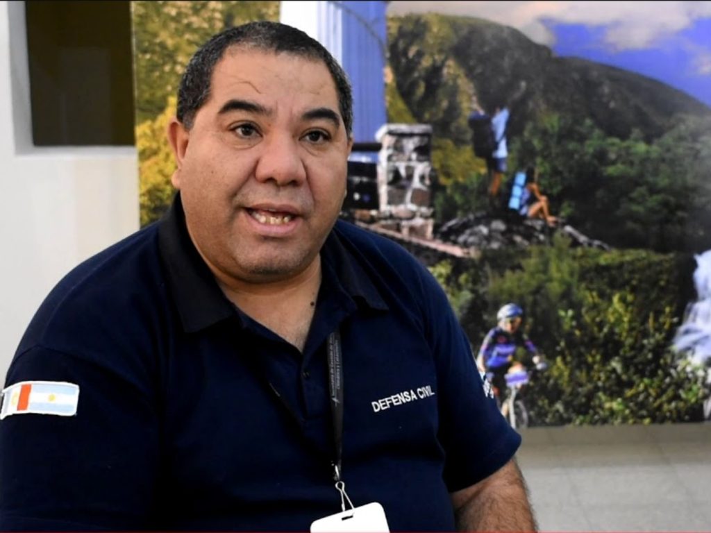 Diego Concha: Con un "sirenazo", despidieron a Luana Ludueña