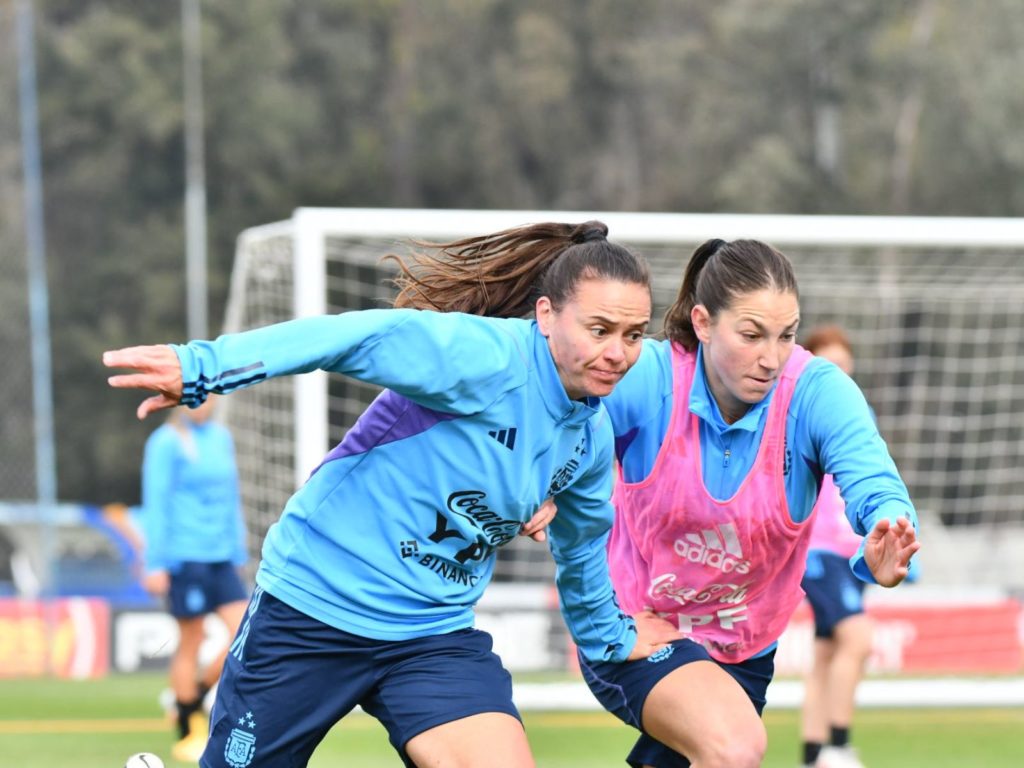 Entrenamiento de la Selección Femenina de Fútbol de Argentina.
