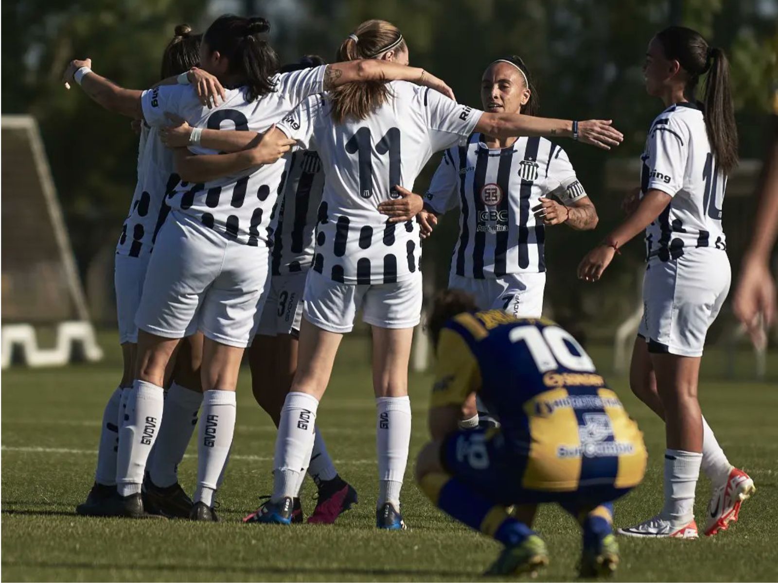 Fútbol Femenino AFA: Talleres goleó en Remedios de Escalada - Club