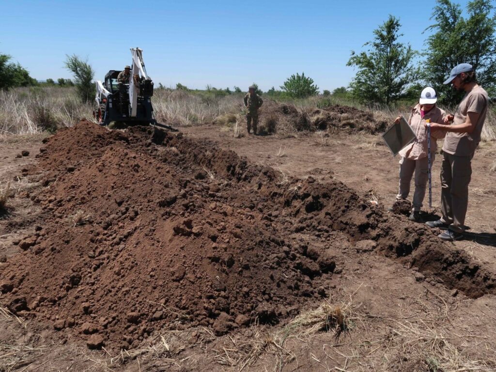 excavaciones del eaaf en el sitio La Perla