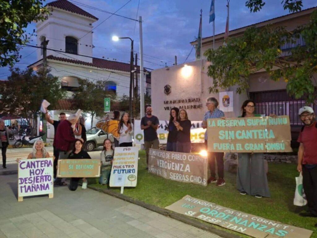 vecinos se defienden contra la explotación de una cantera en zona de reserva en villa allende